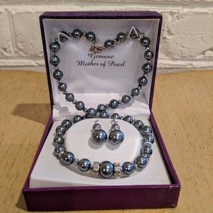 Mother of Pearl matching necklace and earrings